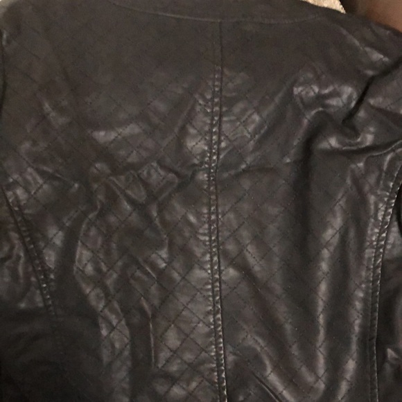 NWOT. Skies are Blue. Size L. Faux leather dressy jacket. Zips in front - Picture 5 of 7